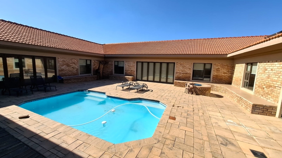 3 Bedroom Property for Sale in Klerksdorp Rural North West